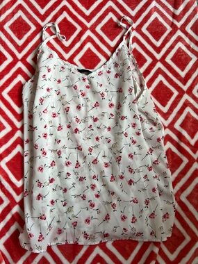 SHEIN White Camisole with Pink Floral Print